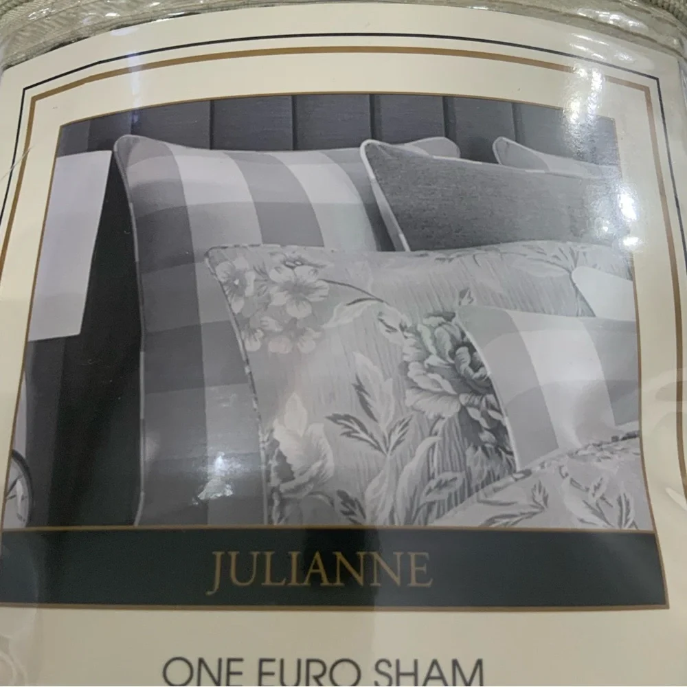 Rose Tree Euro Sham 26”x26” Julianne Gray Buffalo Plaid Farmhouse Style New